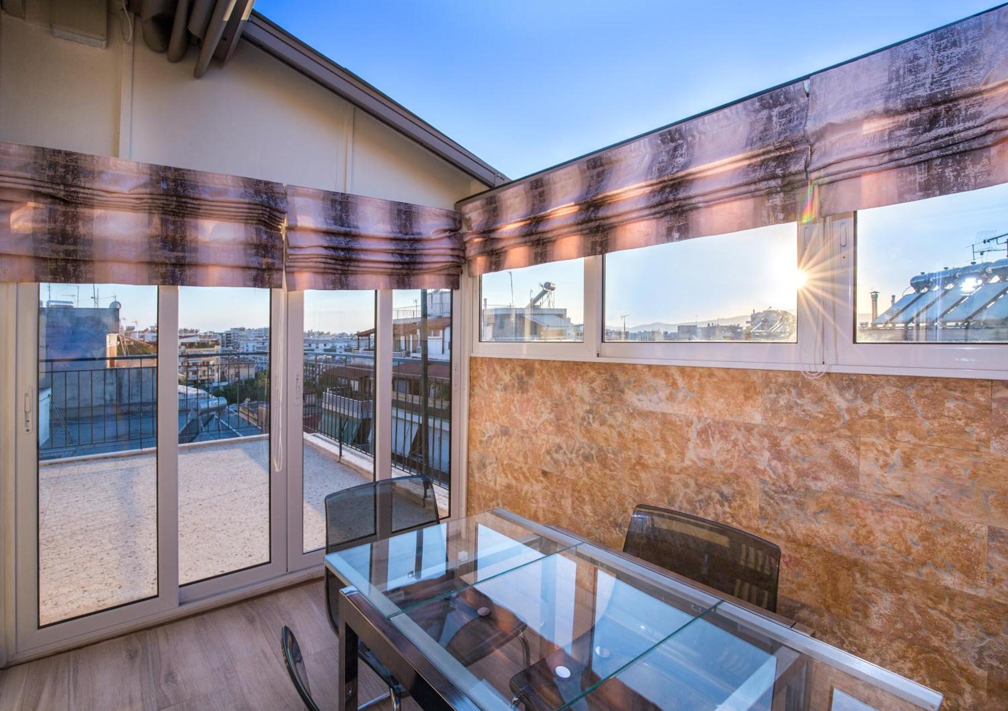 Cosy Apartment With Terrace Near Metro Station Athen Eksteriør billede